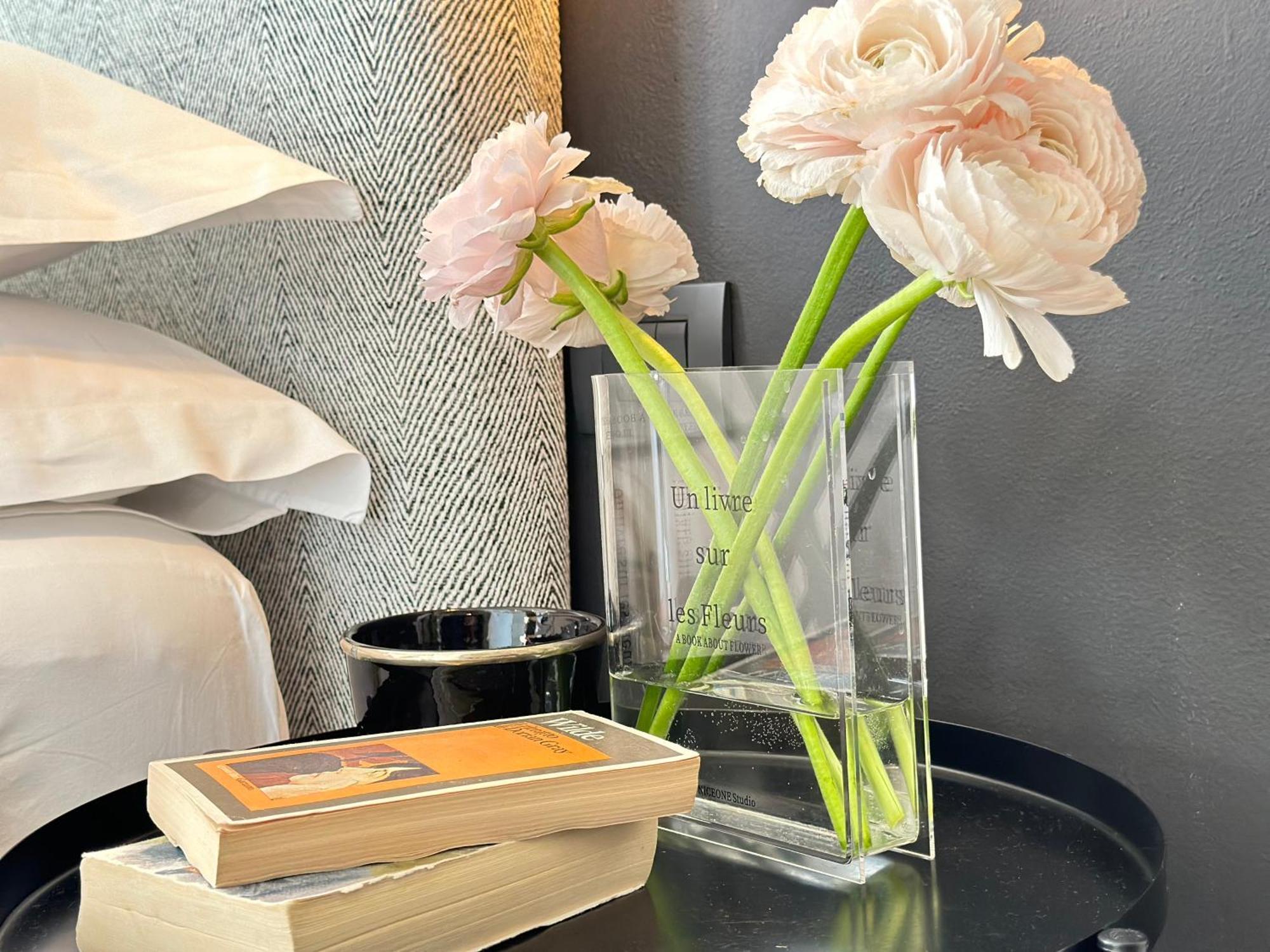 Lily Pads -Elegant Apartment- In The City Center Milano Eksteriør bilde
